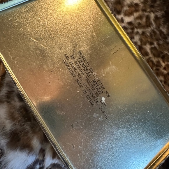 Vintage General Mills Washburn's Gold Medal Flour Recipe Box Tin - Picture 5 of 8